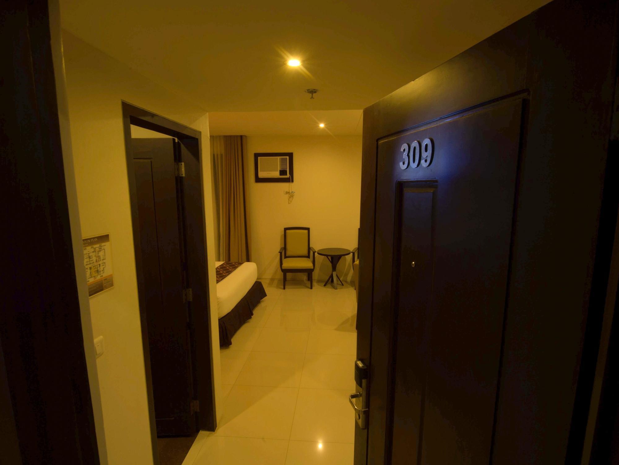 Infinity Suites Davao Exterior photo
