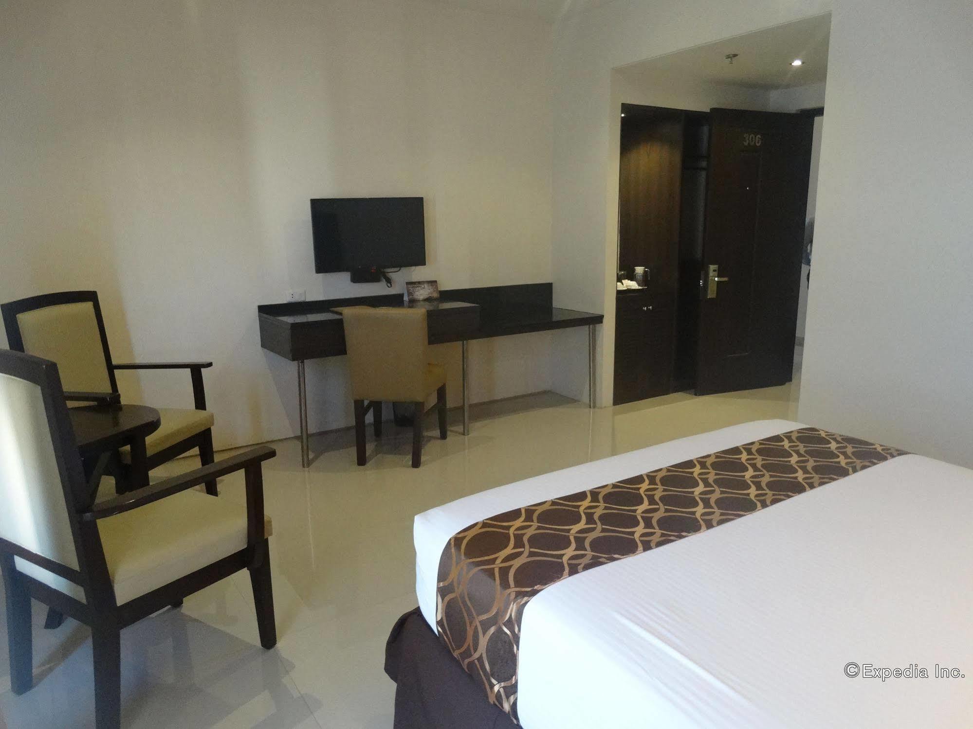 Infinity Suites Davao Exterior photo