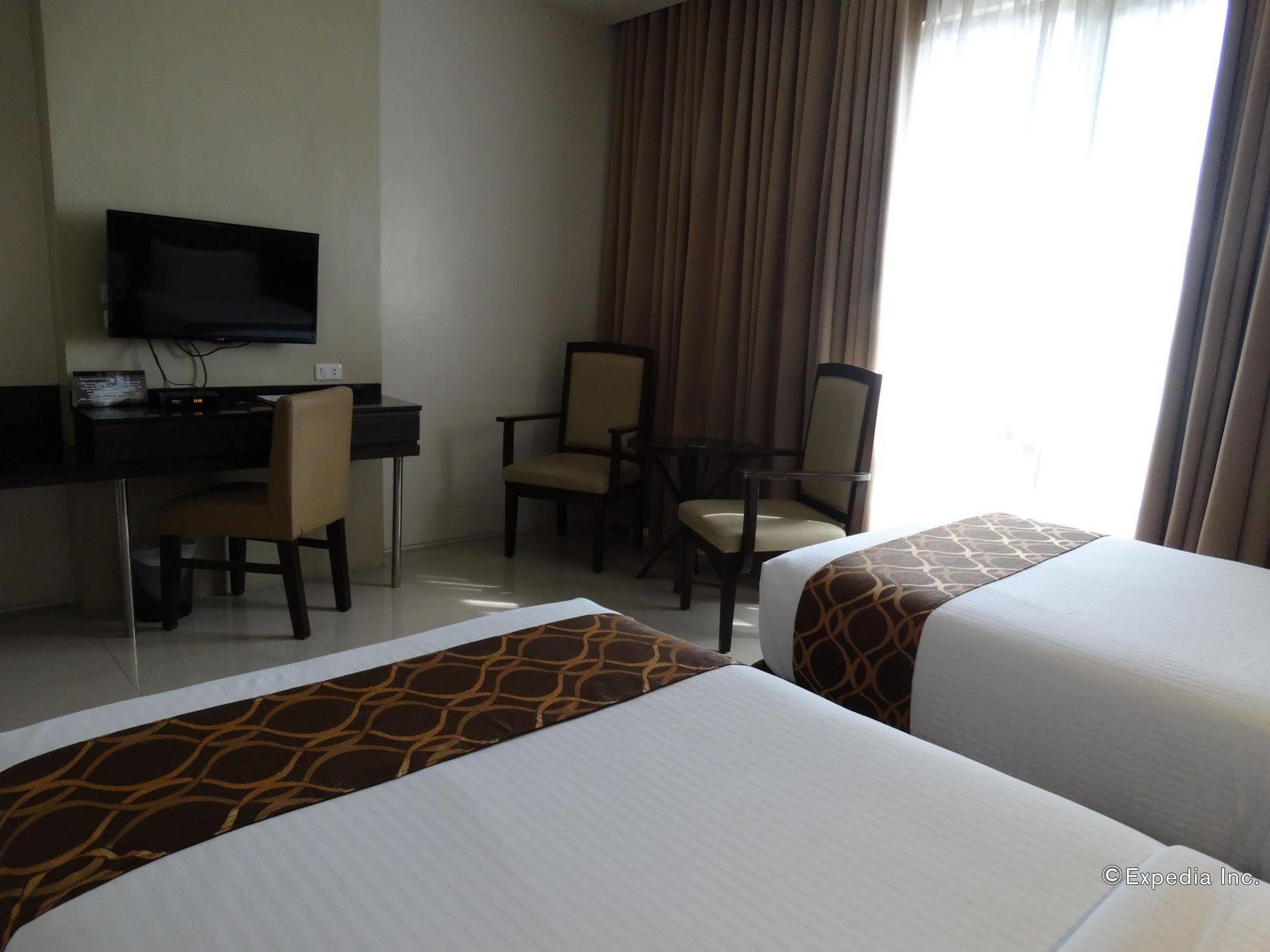Infinity Suites Davao Exterior photo