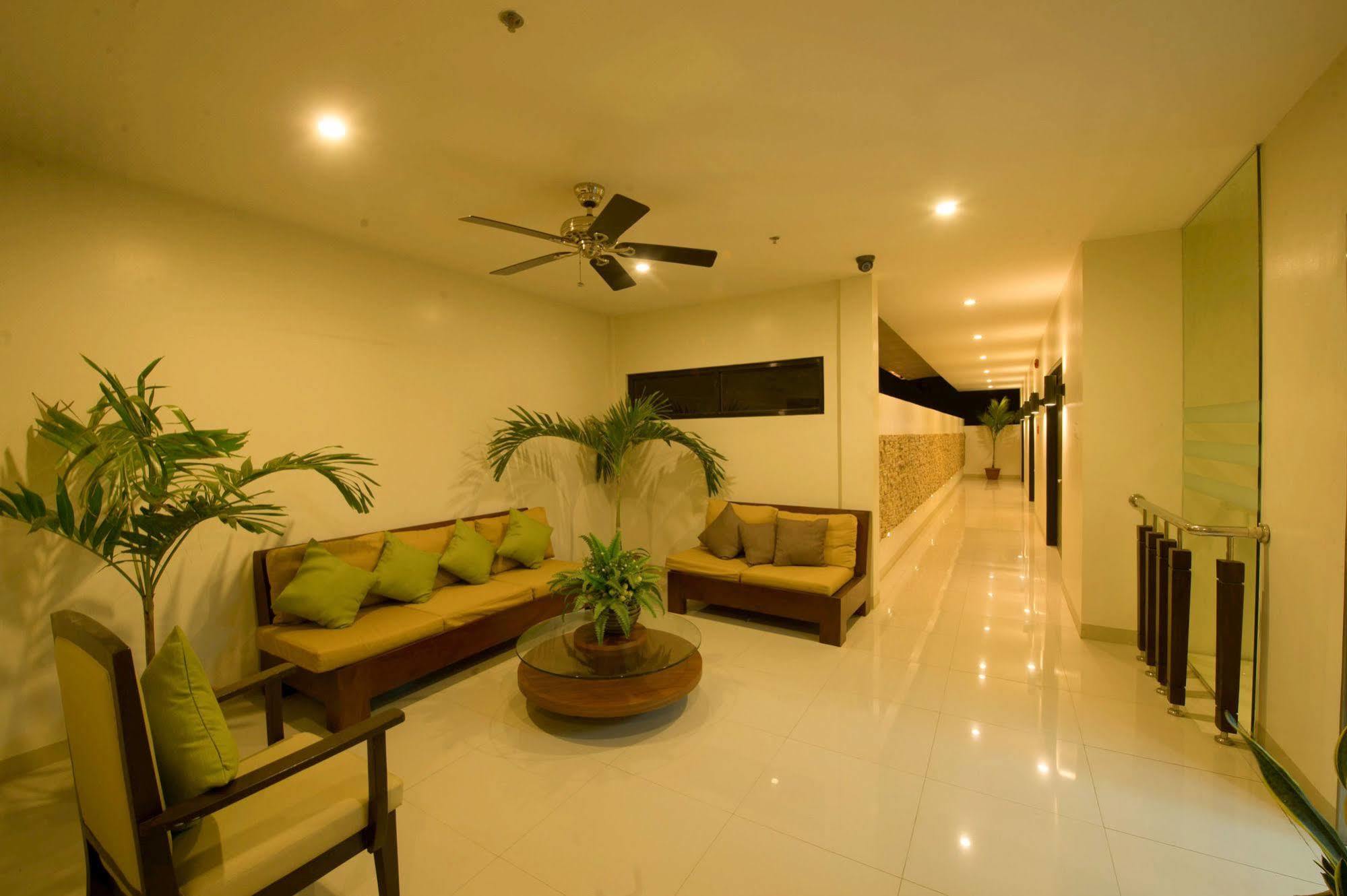 Infinity Suites Davao Exterior photo