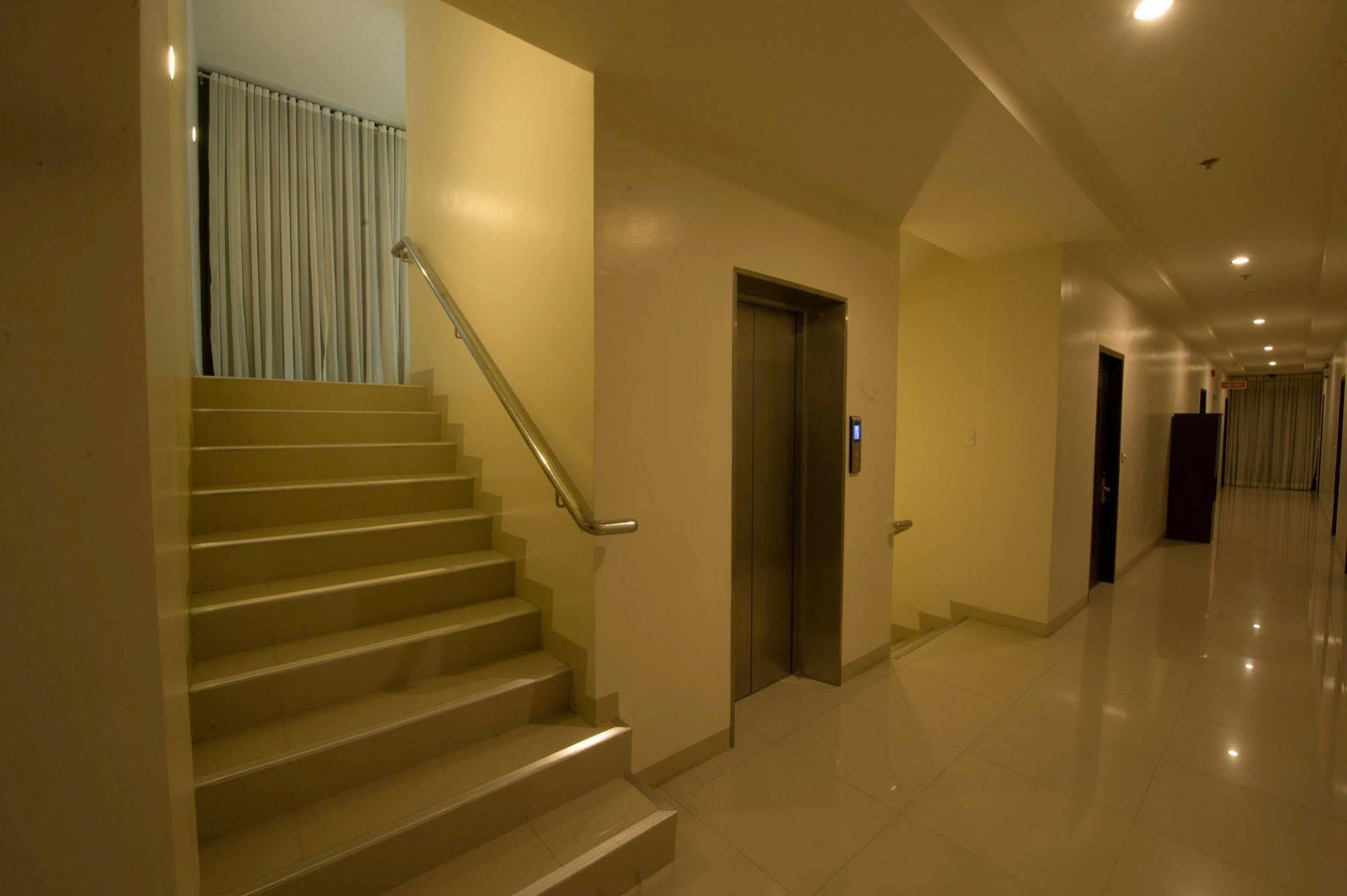 Infinity Suites Davao Exterior photo